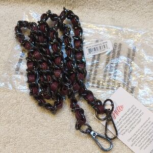 Lug Black and Burgundy Chain Strap